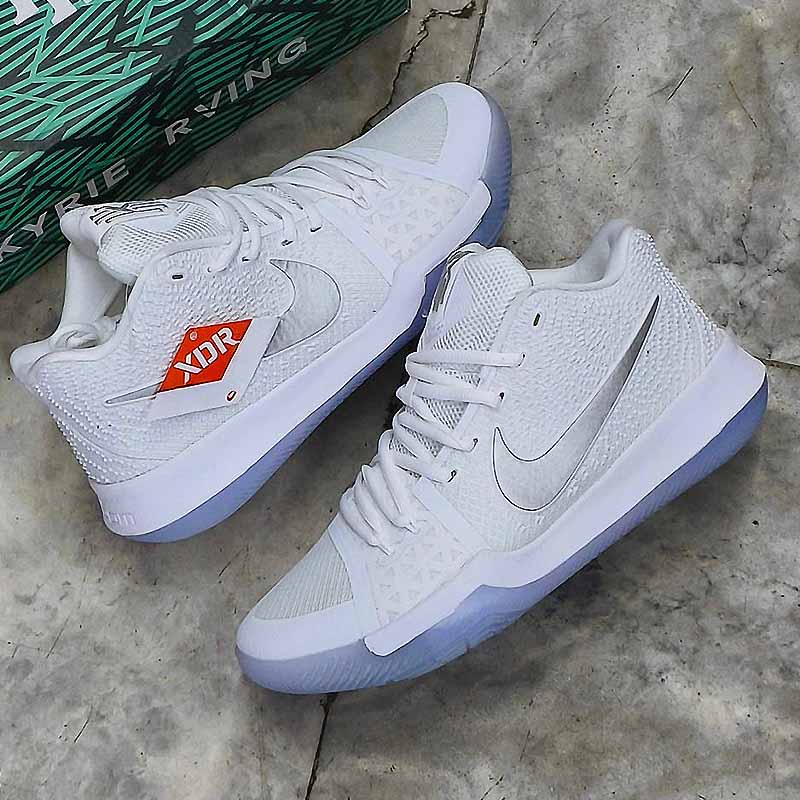 Nike Kyrie 3